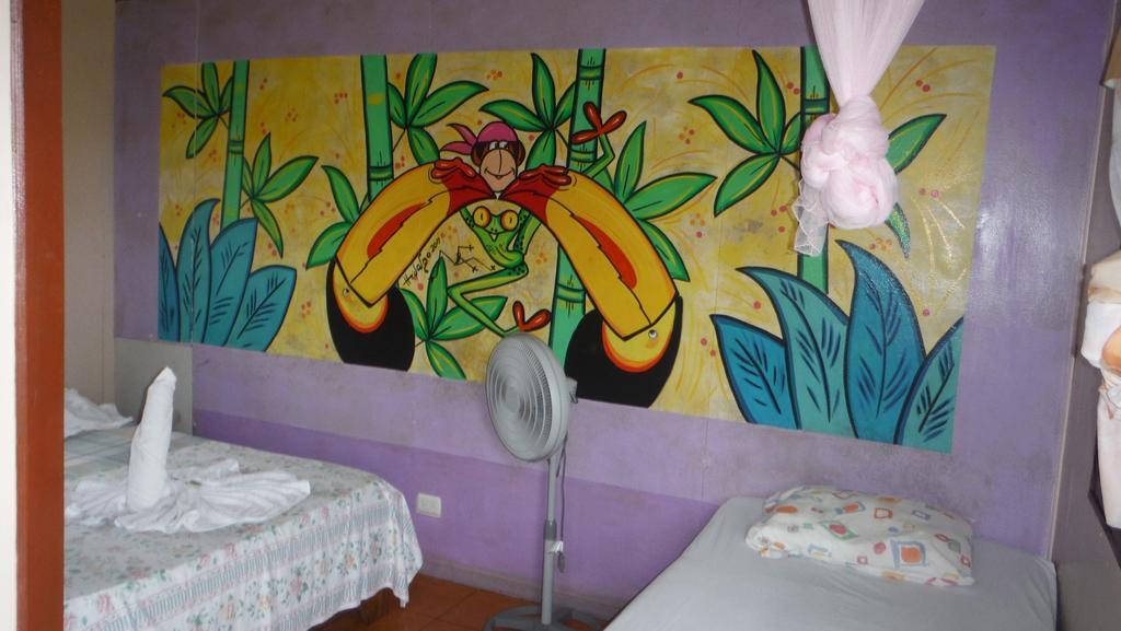 Cabinas Miss Miriam 1 Tortuguero Eksteriør bilde