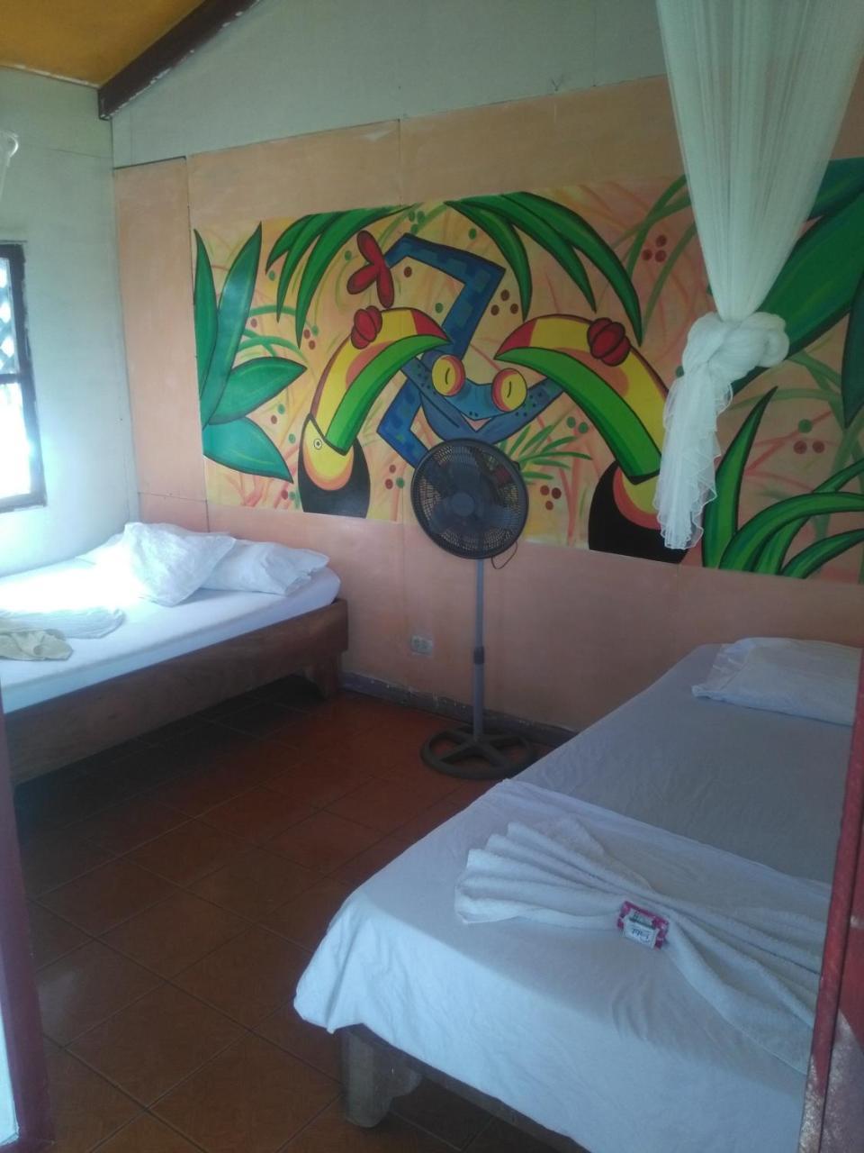 Cabinas Miss Miriam 1 Tortuguero Eksteriør bilde
